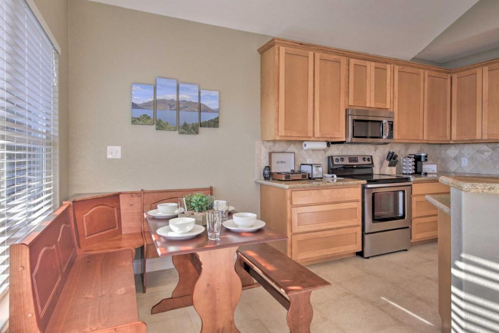 House with Outdoor Oasis Less Than 3 Miles from Canyon Lake! Image 11