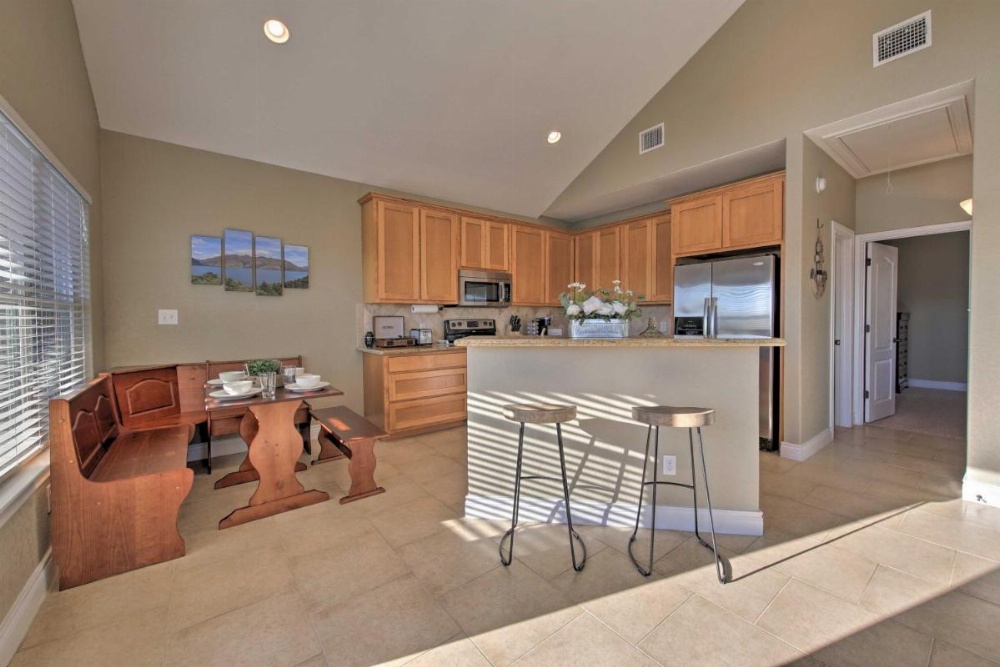 House with Outdoor Oasis Less Than 3 Miles from Canyon Lake! Image 18