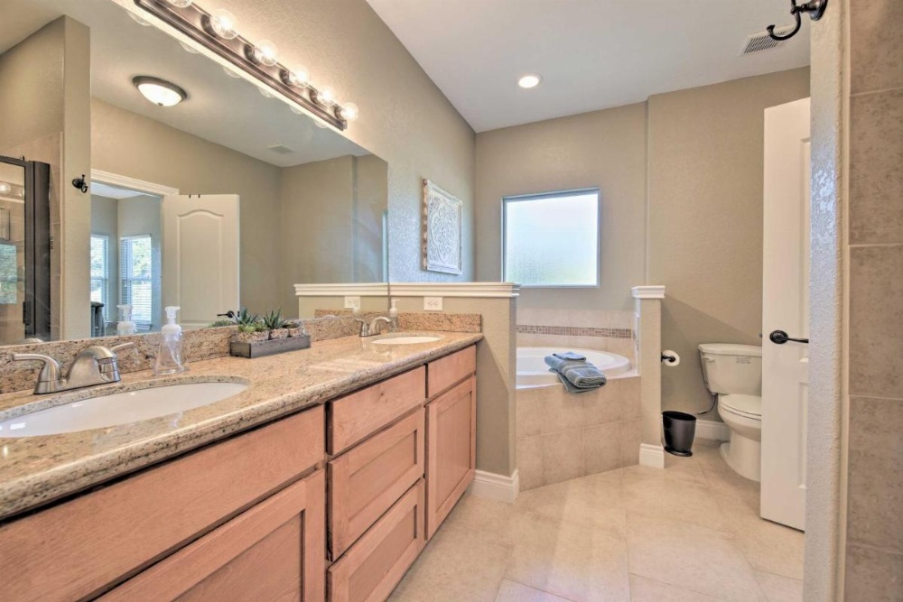 House with Outdoor Oasis Less Than 3 Miles from Canyon Lake! Image 22