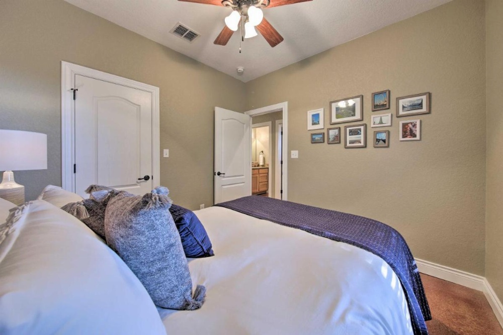 House with Outdoor Oasis Less Than 3 Miles from Canyon Lake! Image 23