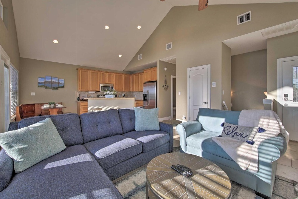 House with Outdoor Oasis Less Than 3 Miles from Canyon Lake! House with Outdoor Oasis Less Than 3 Miles from Canyon Lake!